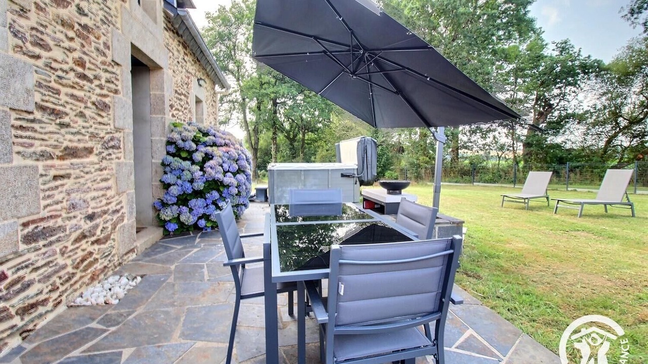 Photo of Outdoor in Saint-Guen