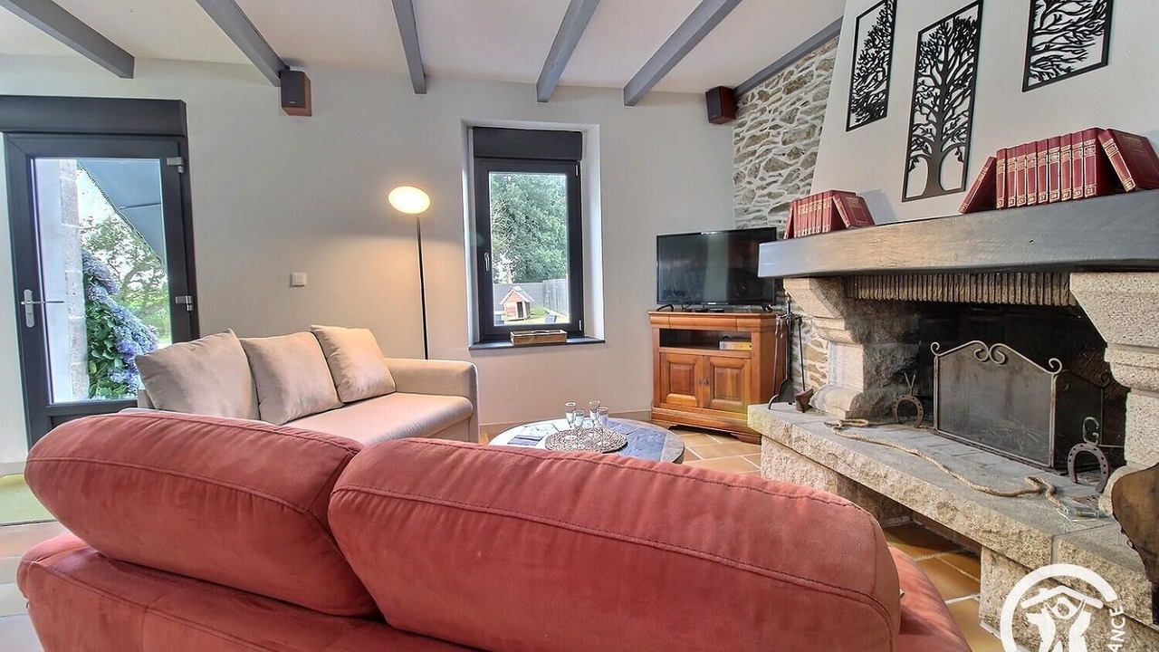 Photo of Livingroom in Saint-Guen