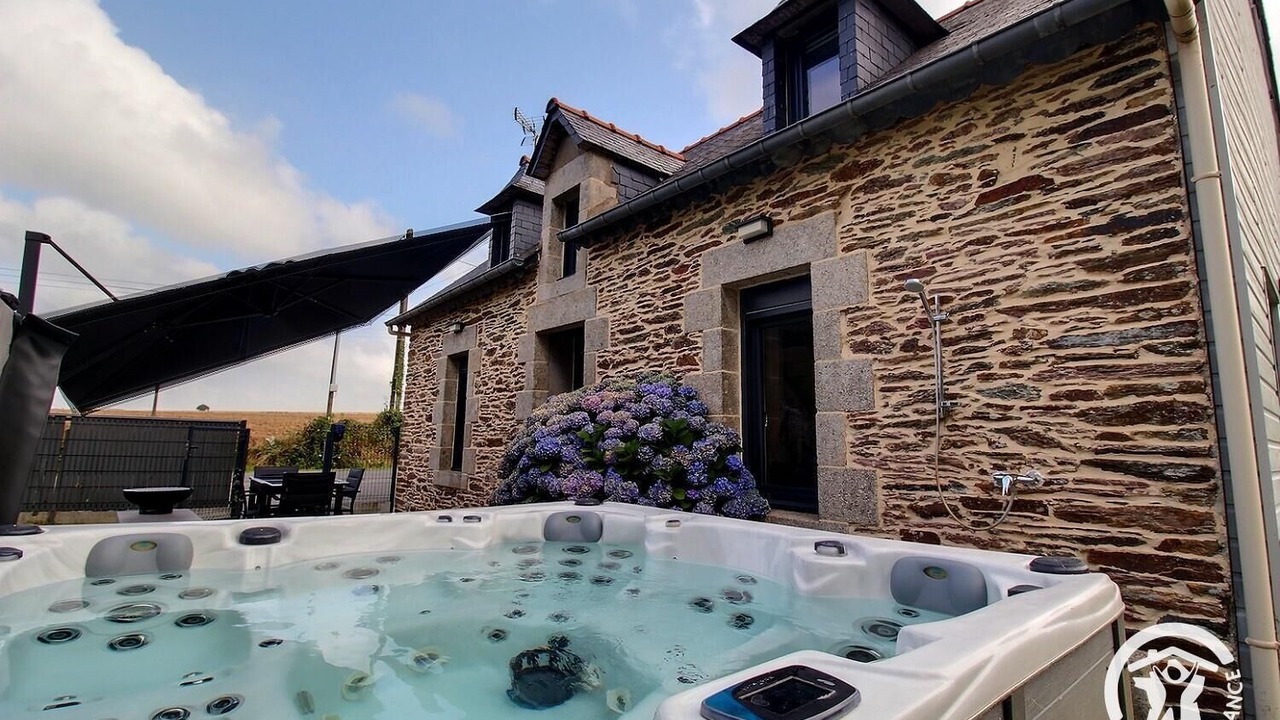 Photo of Outdoor in Saint-Guen