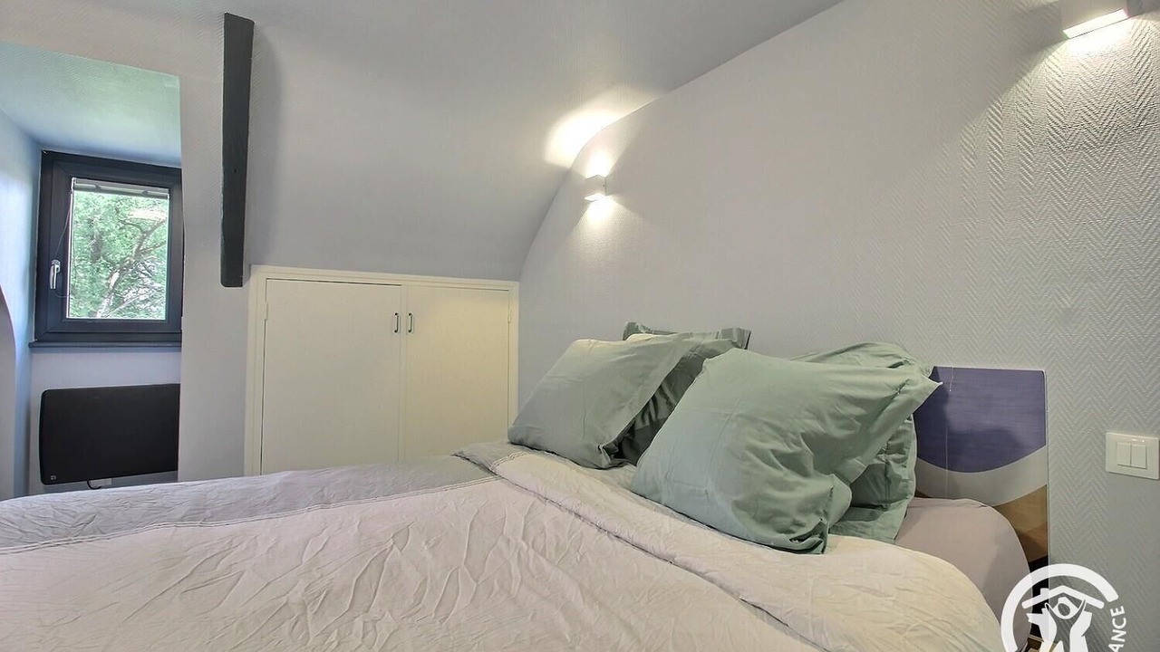 Photo of Bedroom in Saint-Guen
