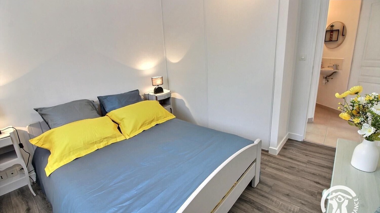 Photo of Bedroom in Lannion