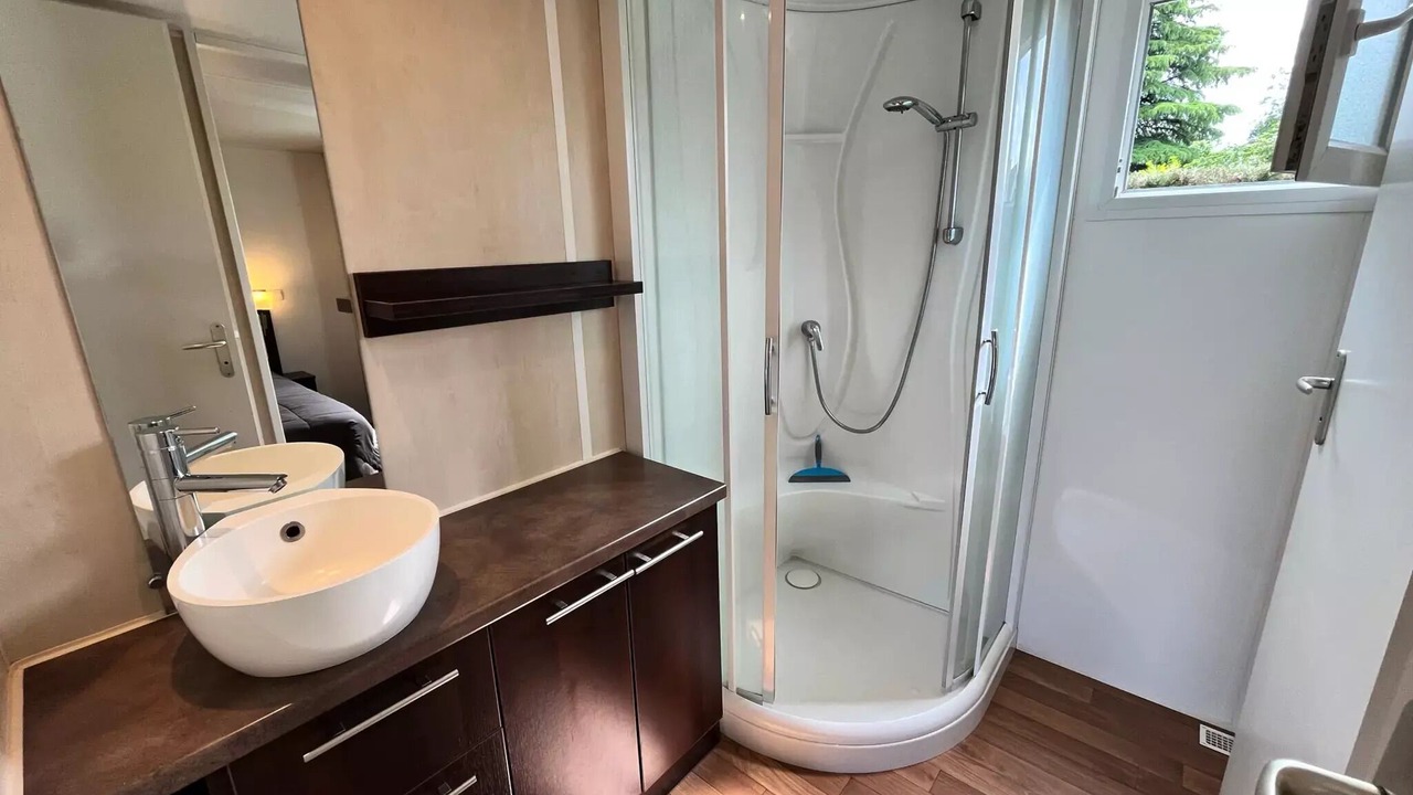 Photo of Bathroom in Nouan-le-Fuzelier