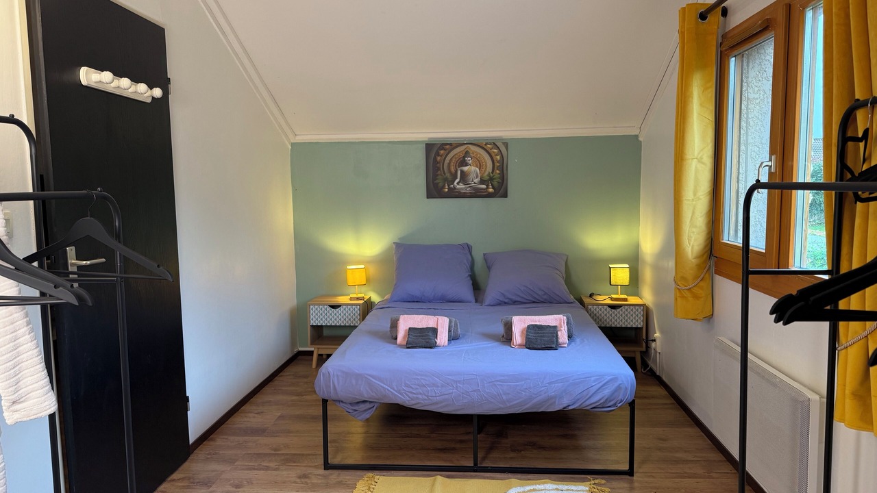 Photo of Bedroom in Lombez
