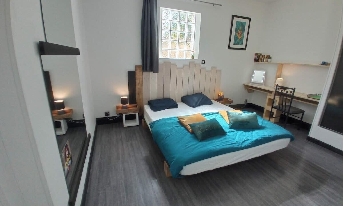 Photo of Bedroom in Chalons-en-Champagne