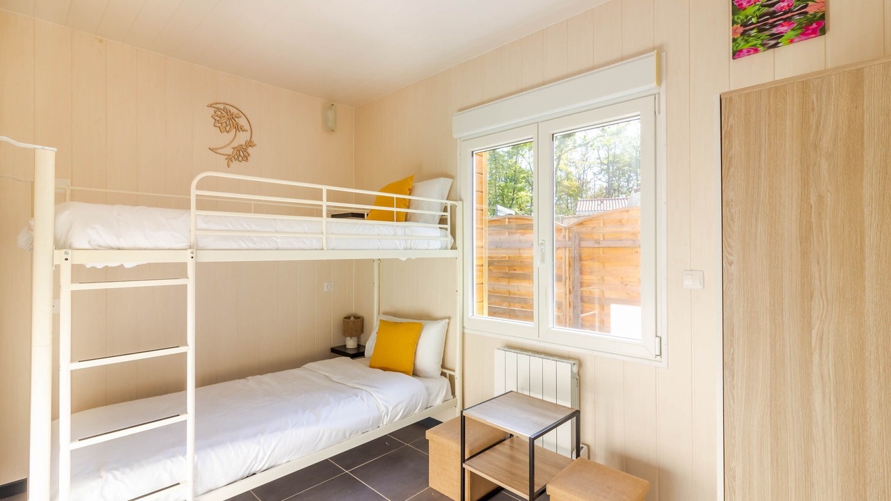 Photo of Bedroom in Thenon