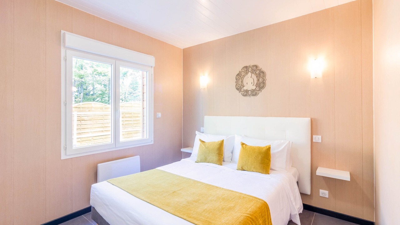 Photo of Bedroom in Thenon
