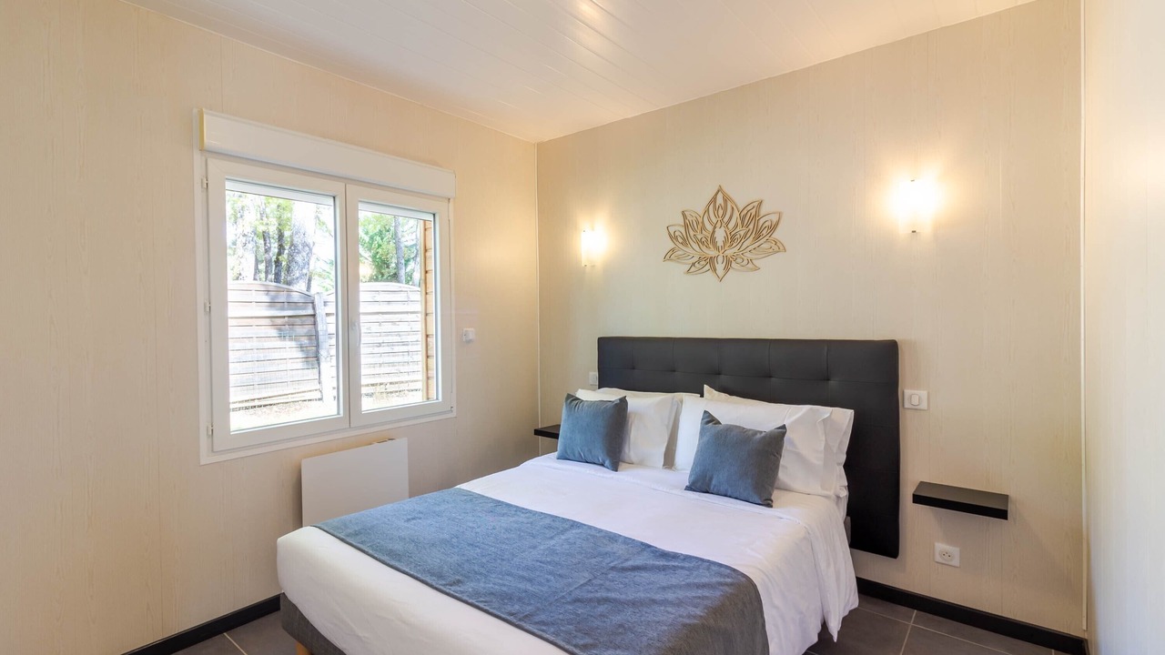 Photo of Bedroom in Thenon