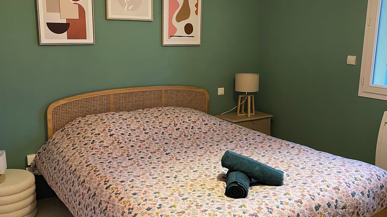 Photo of Bedroom in Saint-Amand-sur-Fion
