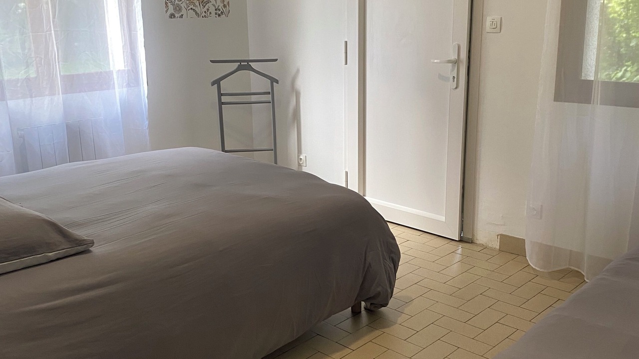 Photo of Bedroom in Douzy
