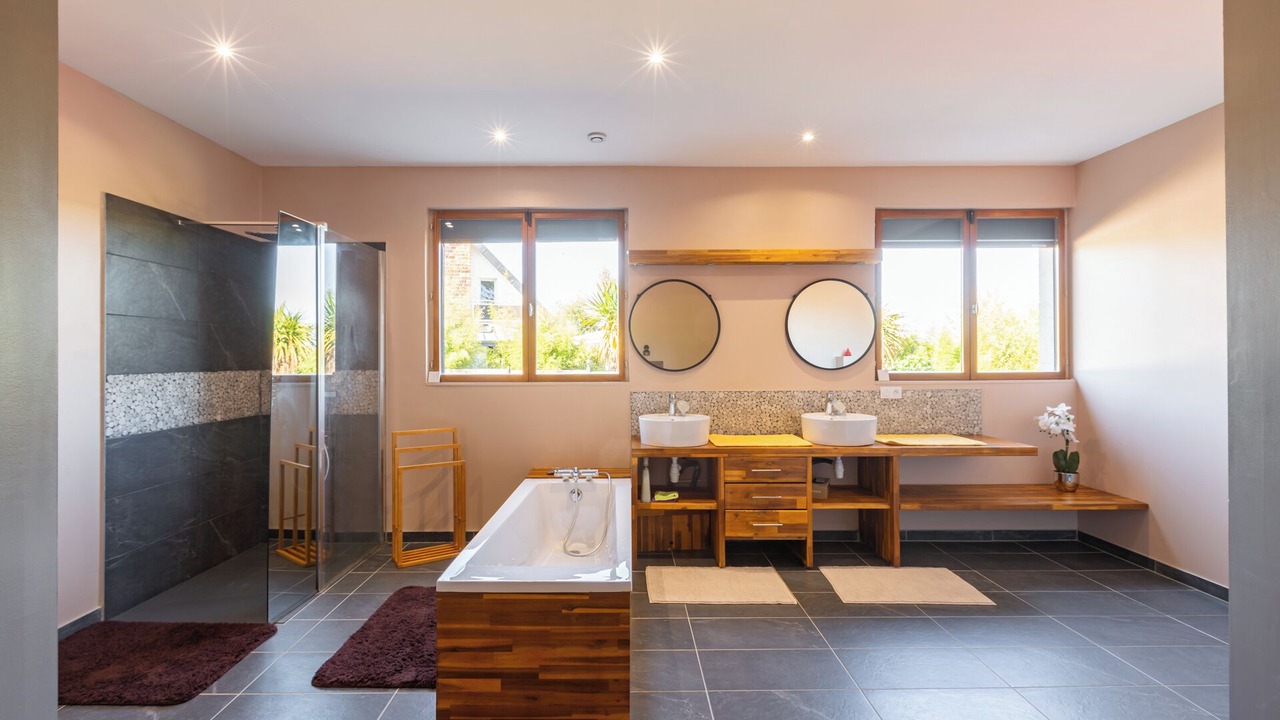 Photo of Bathroom in Plerin