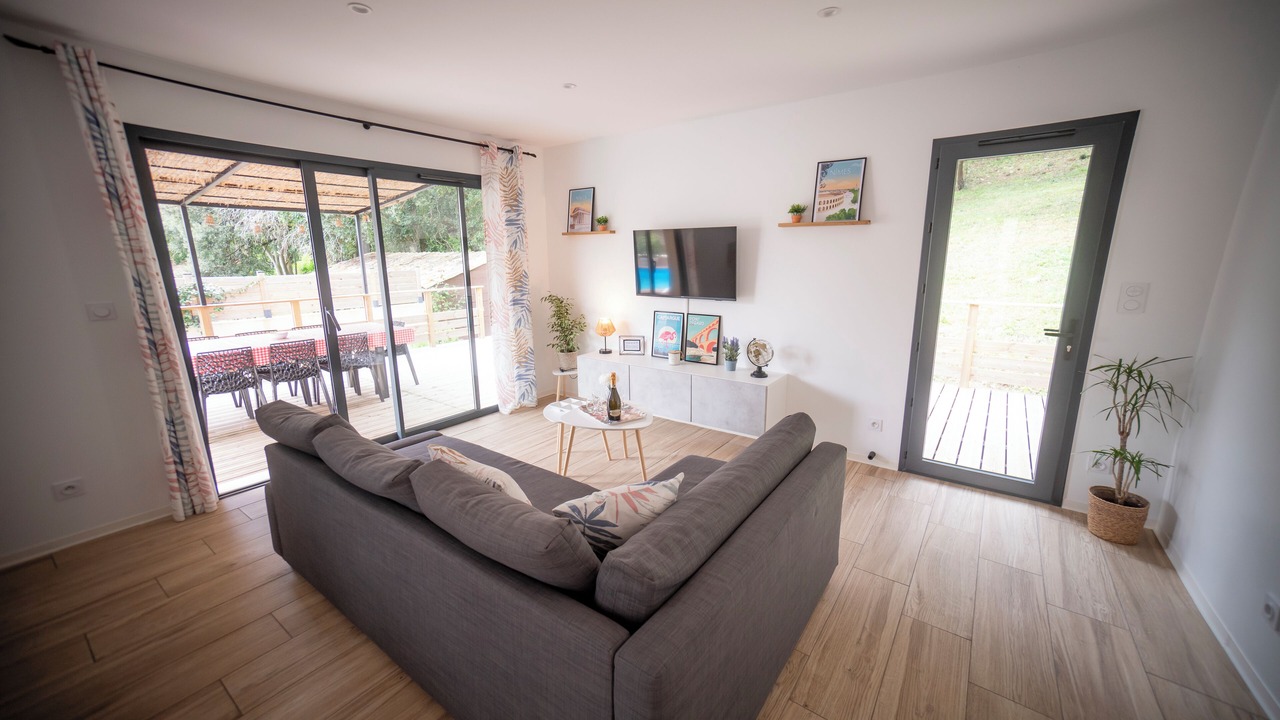 Photo of Livingroom in Ledenon