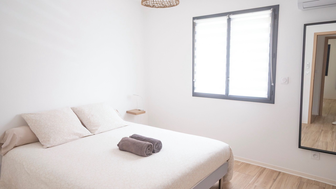 Photo of Bedroom in Ledenon