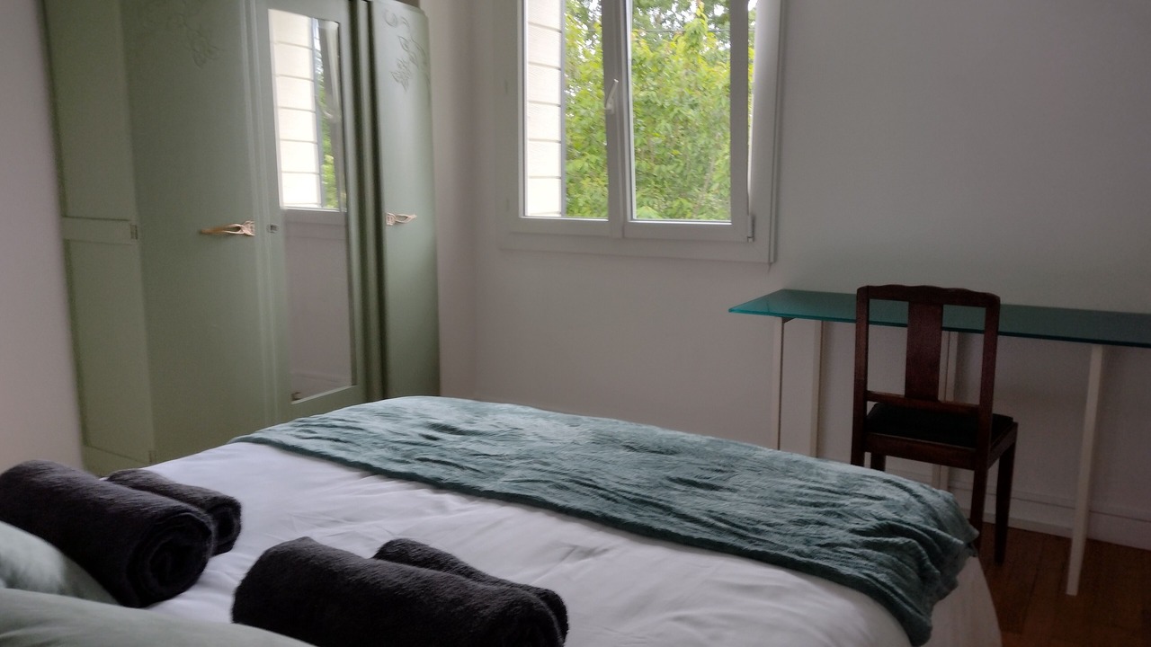 Photo of Bedroom in Lamballe