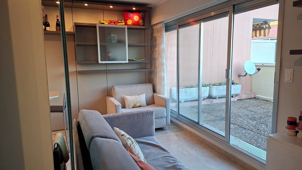 Photo of Livingroom in Old Town