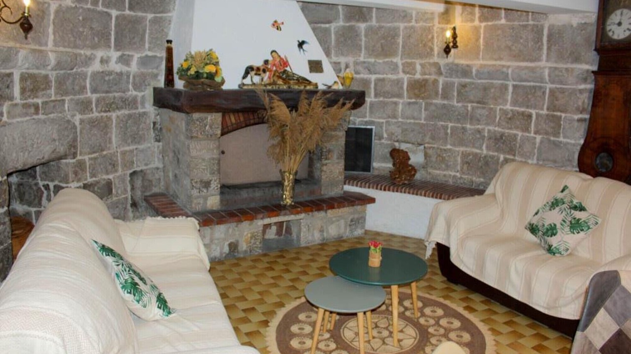 Photo of Livingroom in Peyroules
