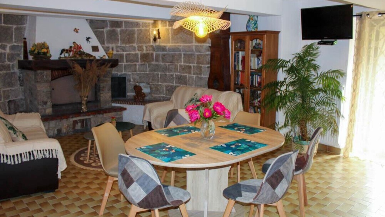 Photo of Others in Peyroules