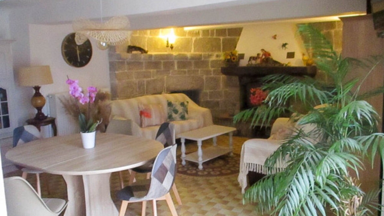 Photo of Livingroom in Peyroules