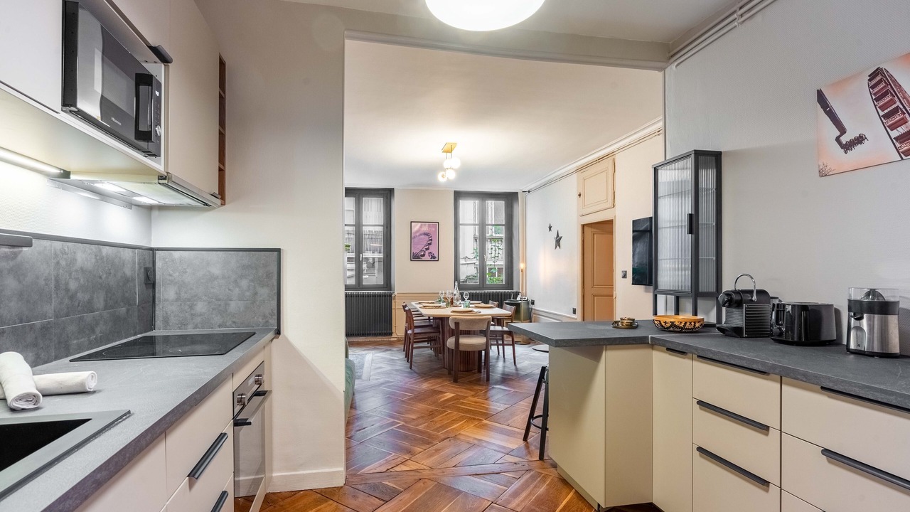 Photo of Kitchen in Saint Nicolas - Charles III - Ville vieille - Trois Maisons - Leopold