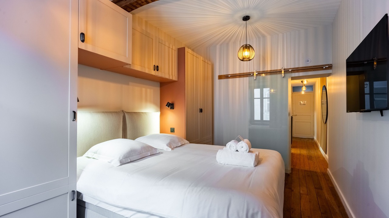 Photo of Bedroom in Saint Nicolas - Charles III - Ville vieille - Trois Maisons - Leopold