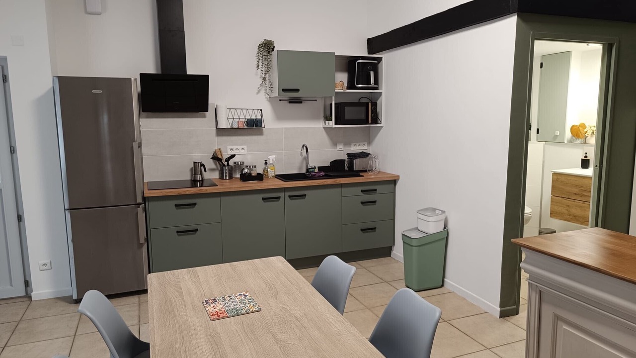 Photo of Kitchen in Landorthe
