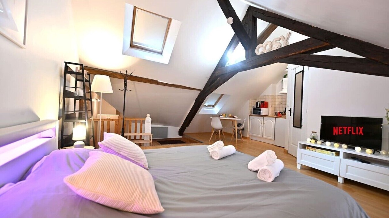 Photo of Bedroom in Sens