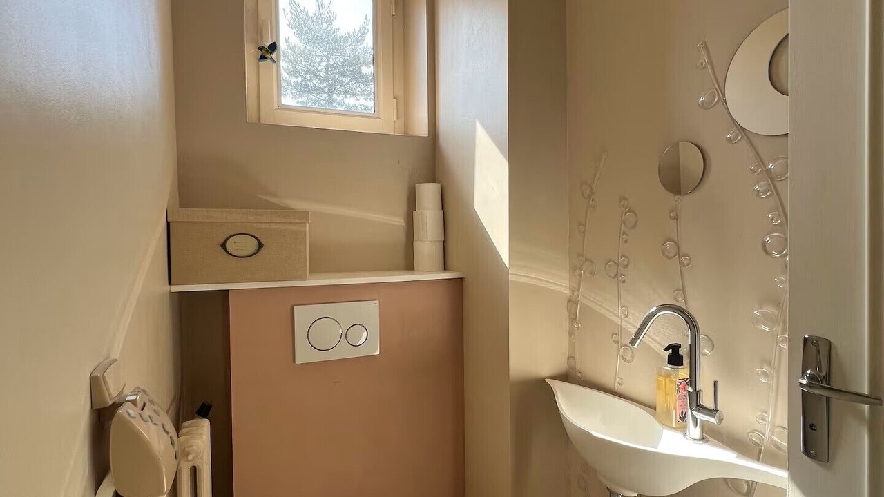 Photo of Bathroom in Hillion