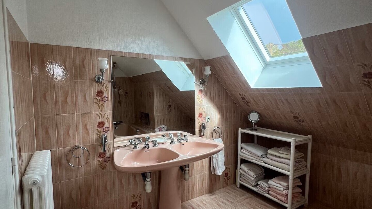 Photo of Bathroom in Hillion