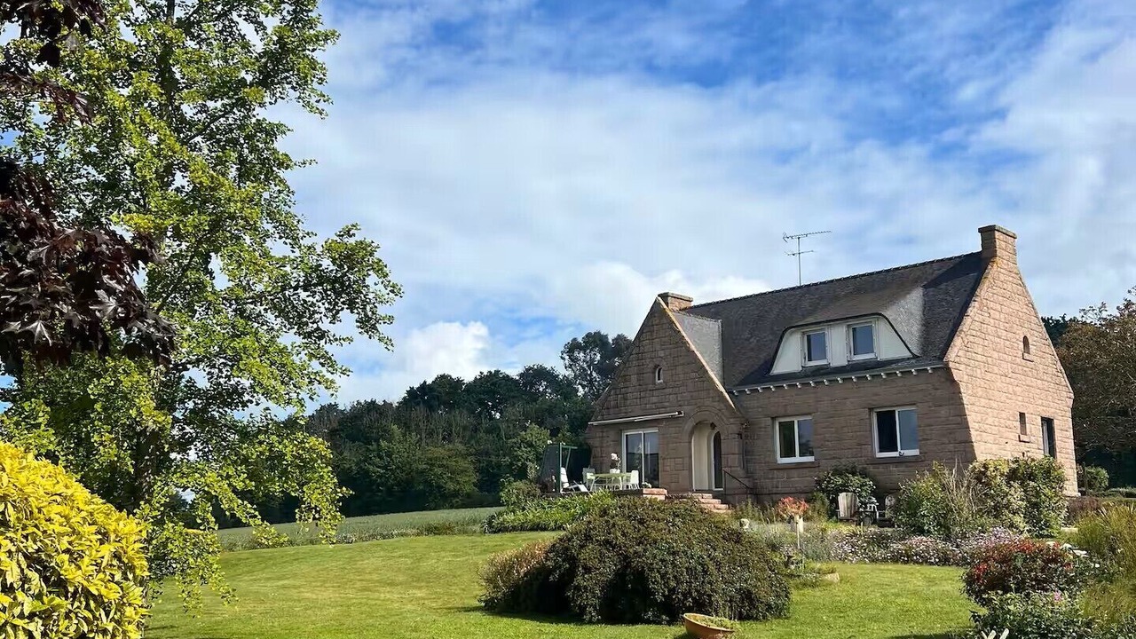 Photo of Outdoor in Hillion
