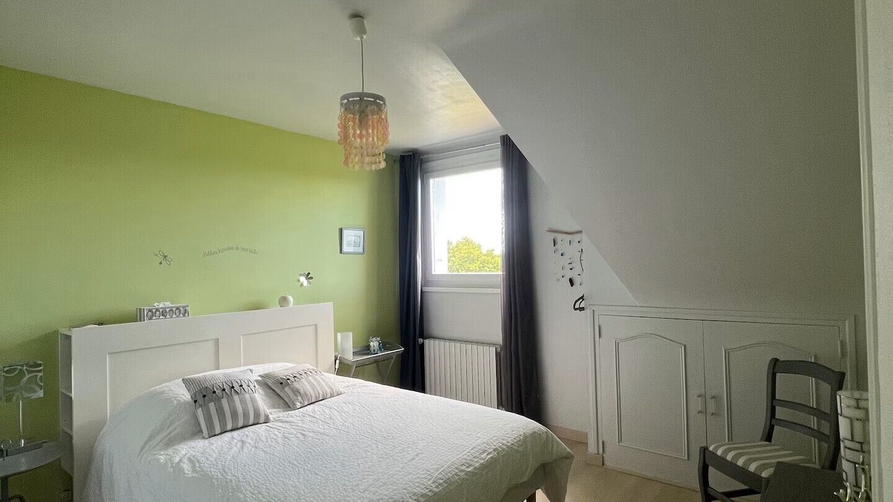 Photo of Bedroom in Hillion