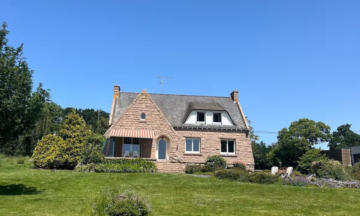 Photo of Outdoor in Hillion