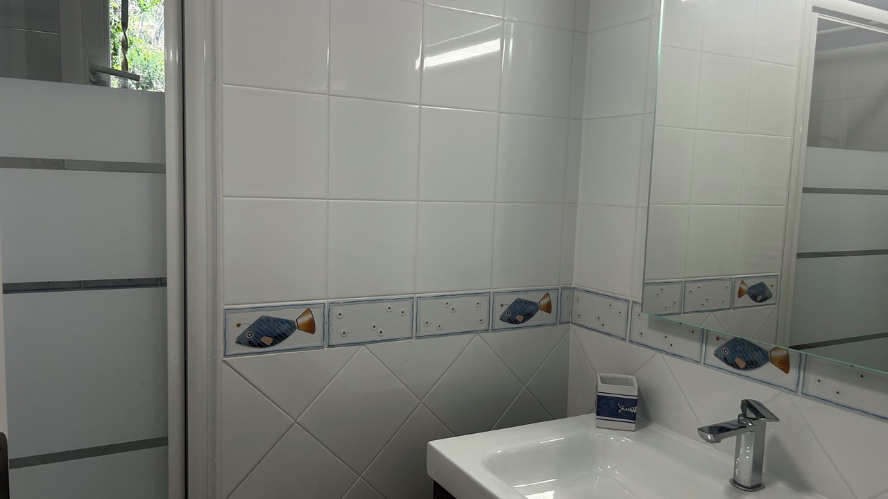 Photo of Bathroom in Carros