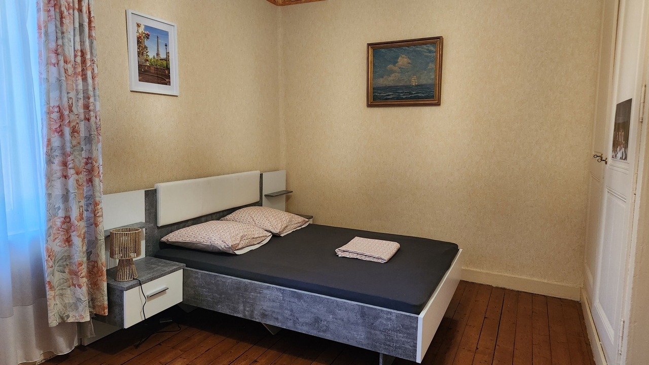 Photo of Bedroom in Charly