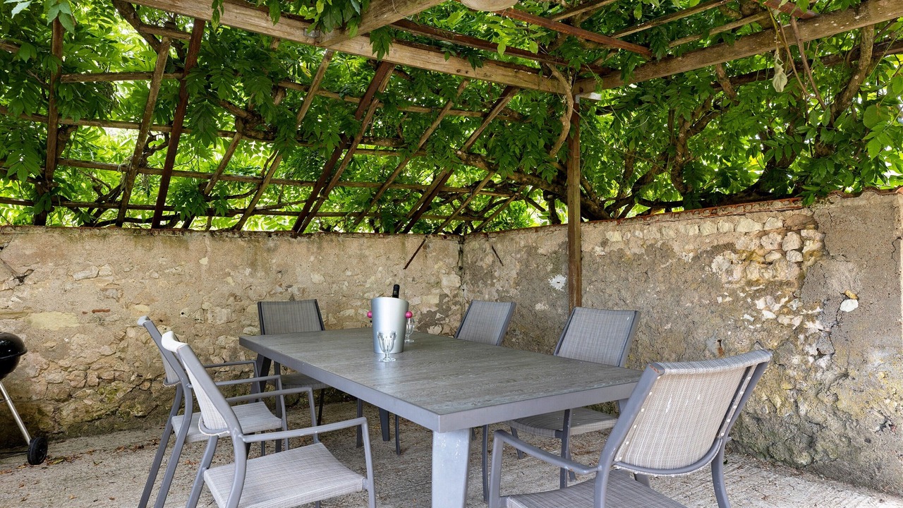 Photo of Outdoor in Couddes