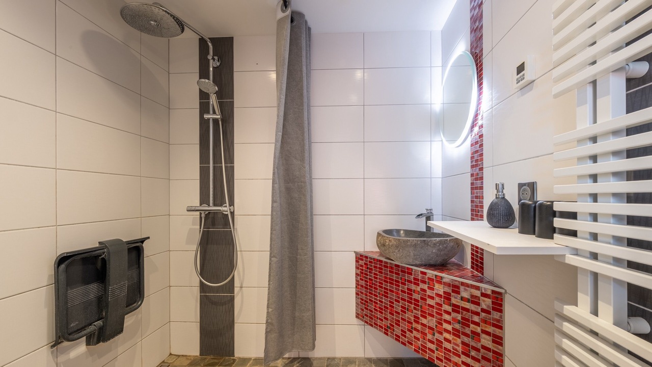 Photo of Bathroom in Saint-Paul