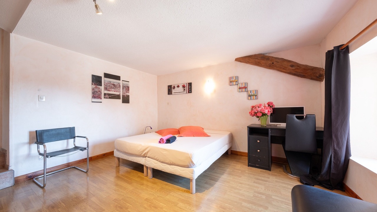 Photo of Bedroom in Saint-Paul