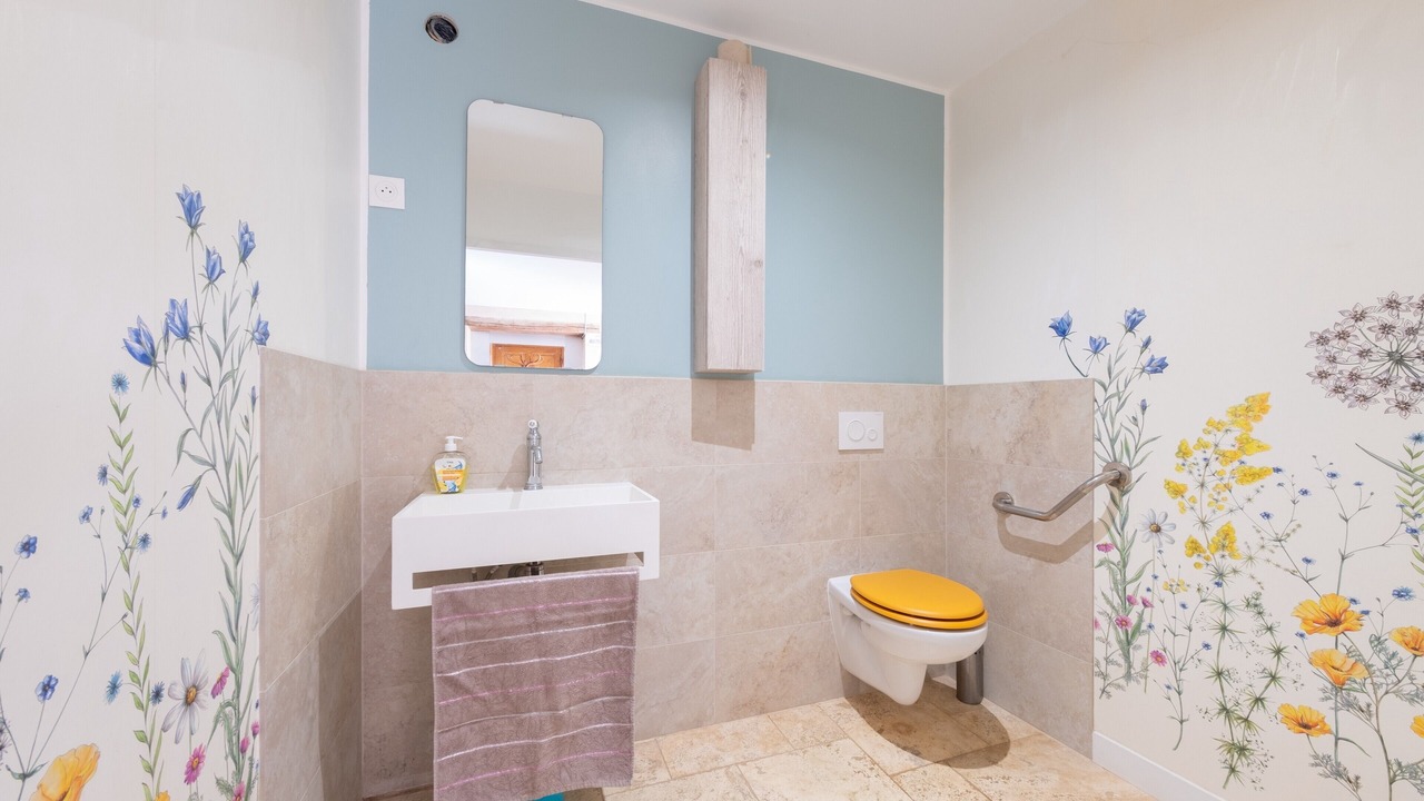 Photo of Bathroom in Saint-Paul