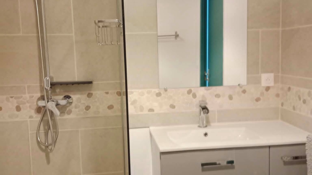 Photo of Bathroom in Plourhan
