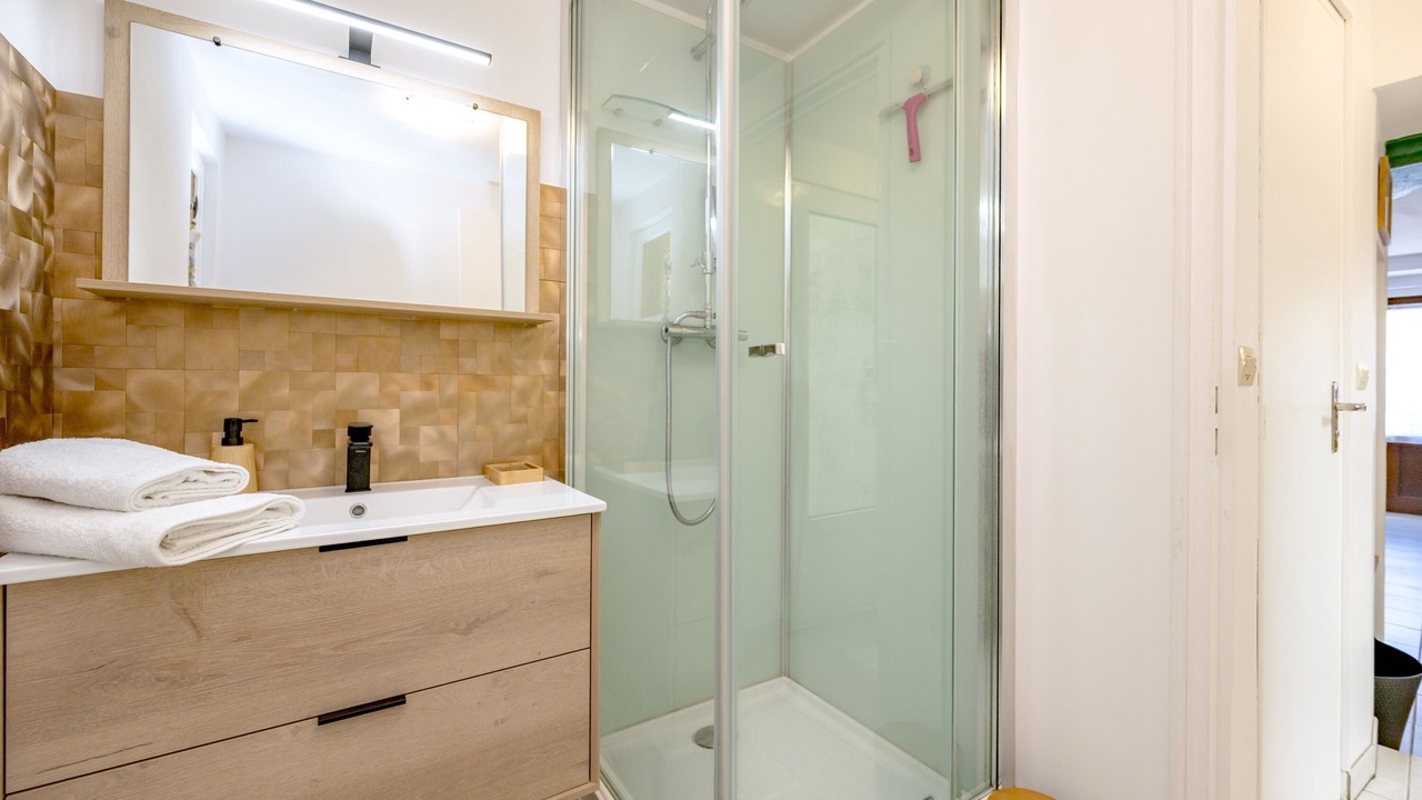 Photo of Bathroom in Lanvollon