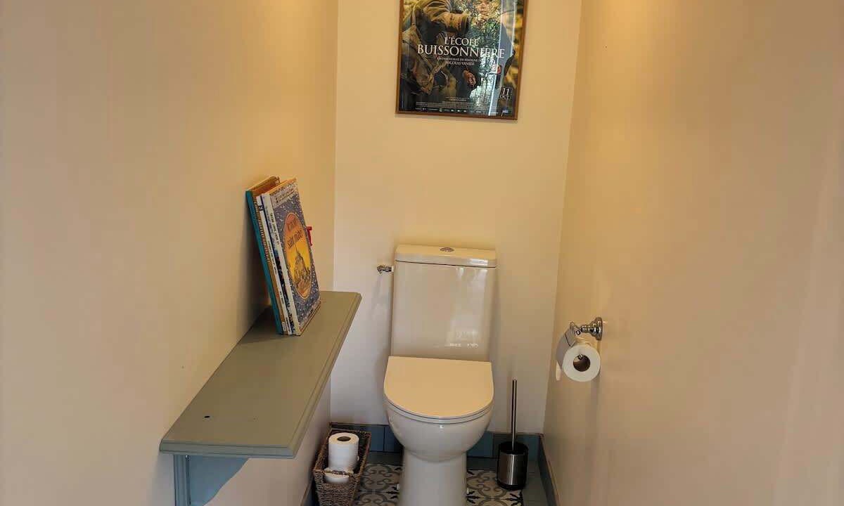 Photo of Bathroom in Villeny
