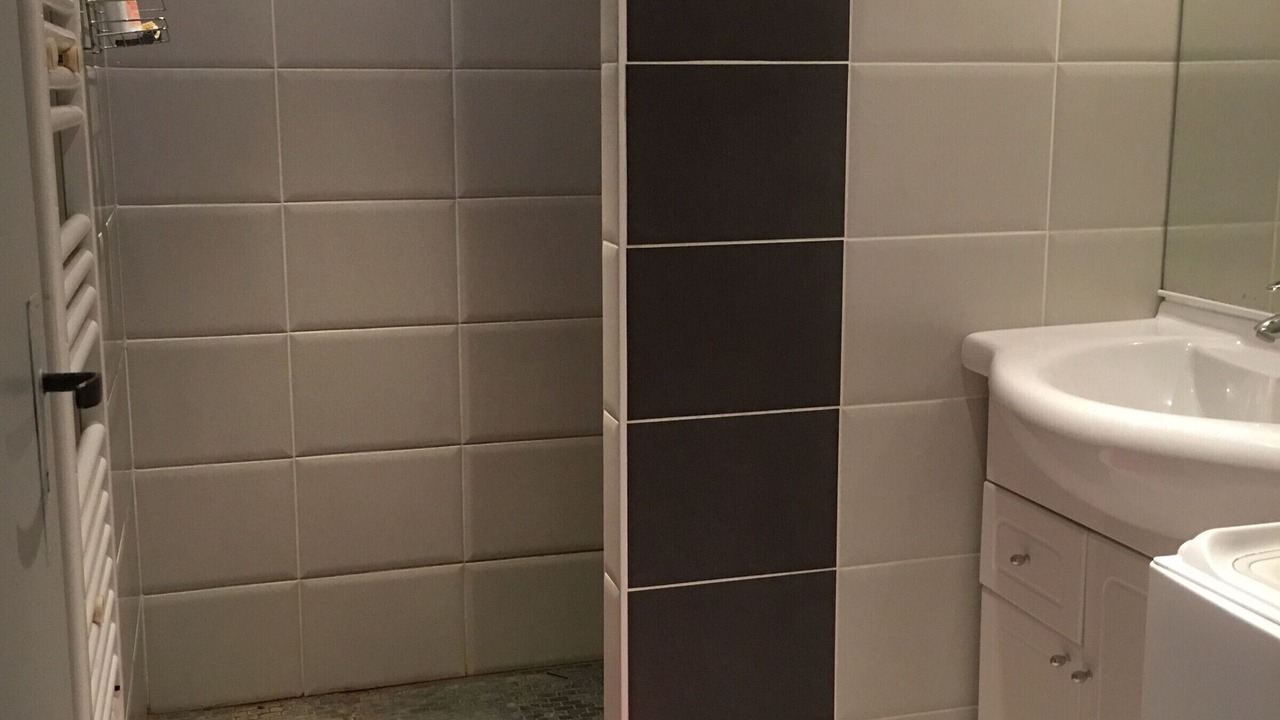 Photo of Bathroom in Brainville