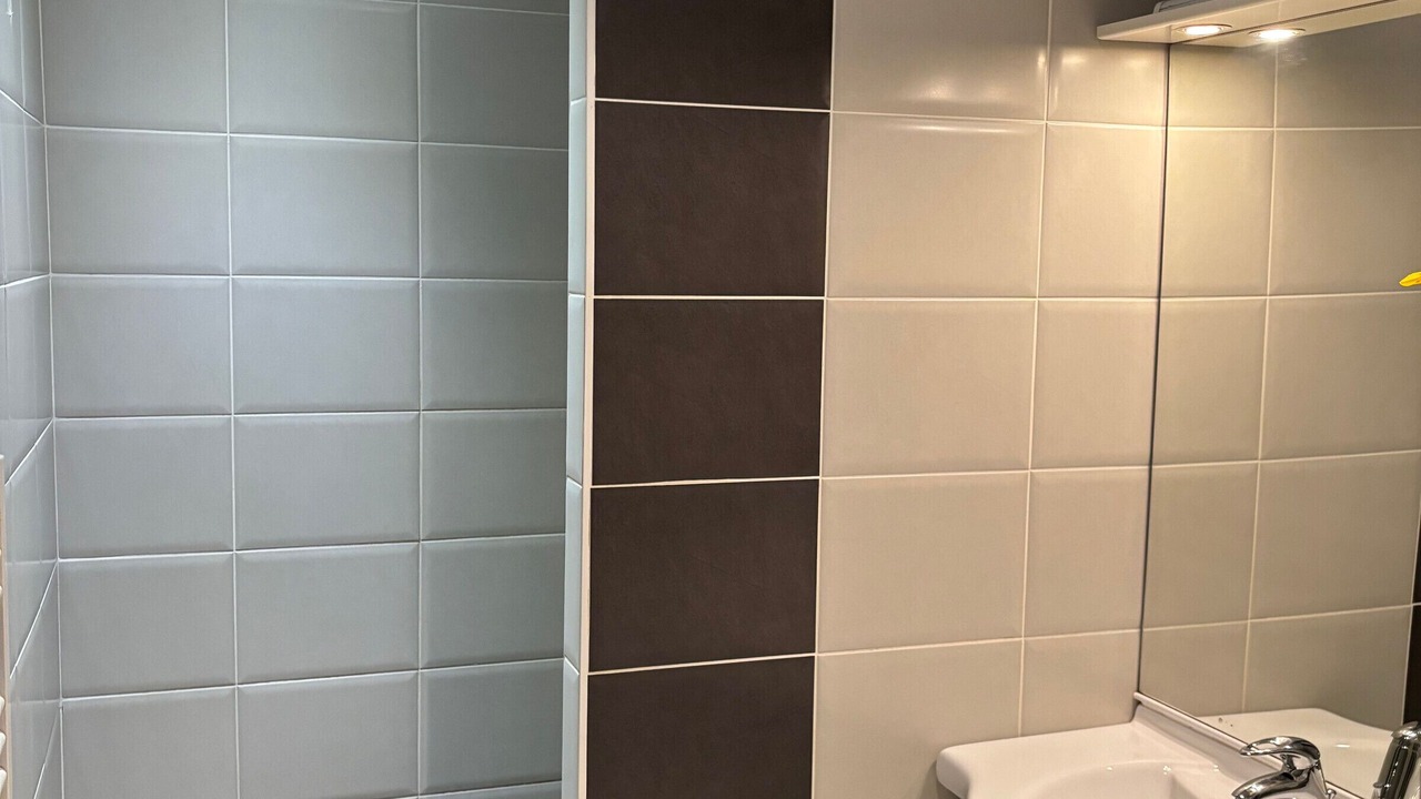 Photo of Bathroom in Brainville