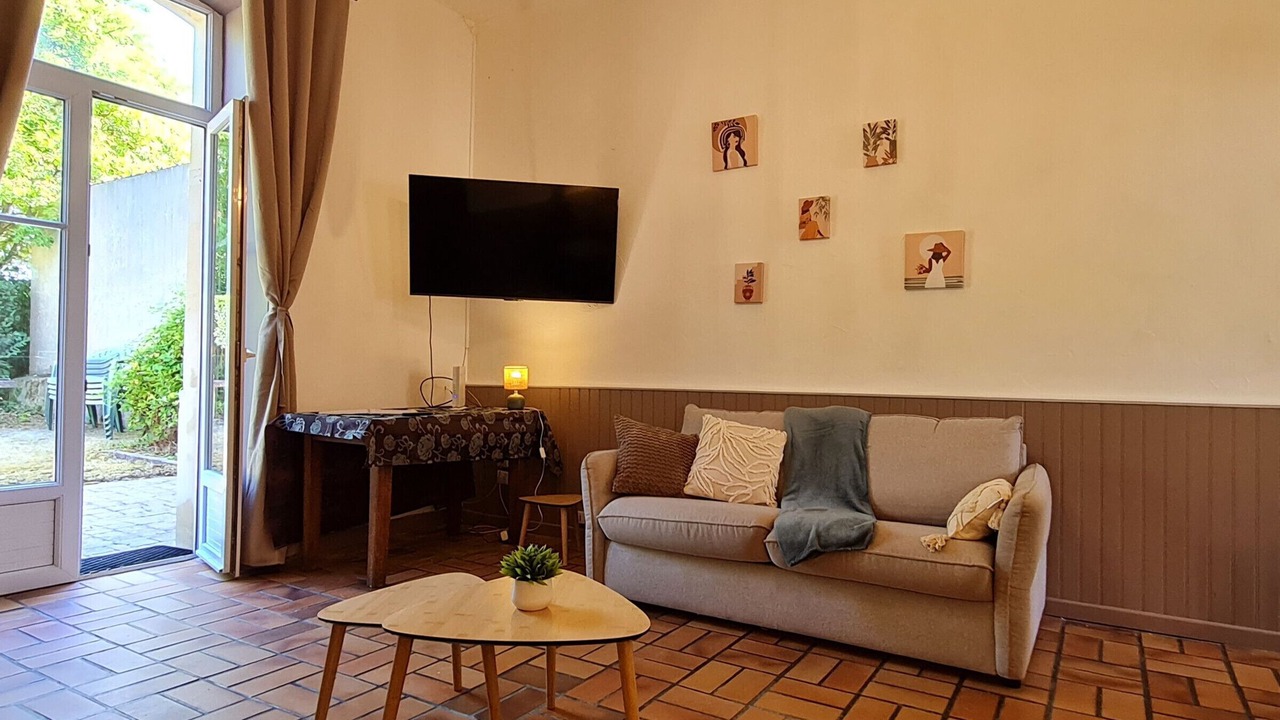 Photo of Livingroom in Brainville