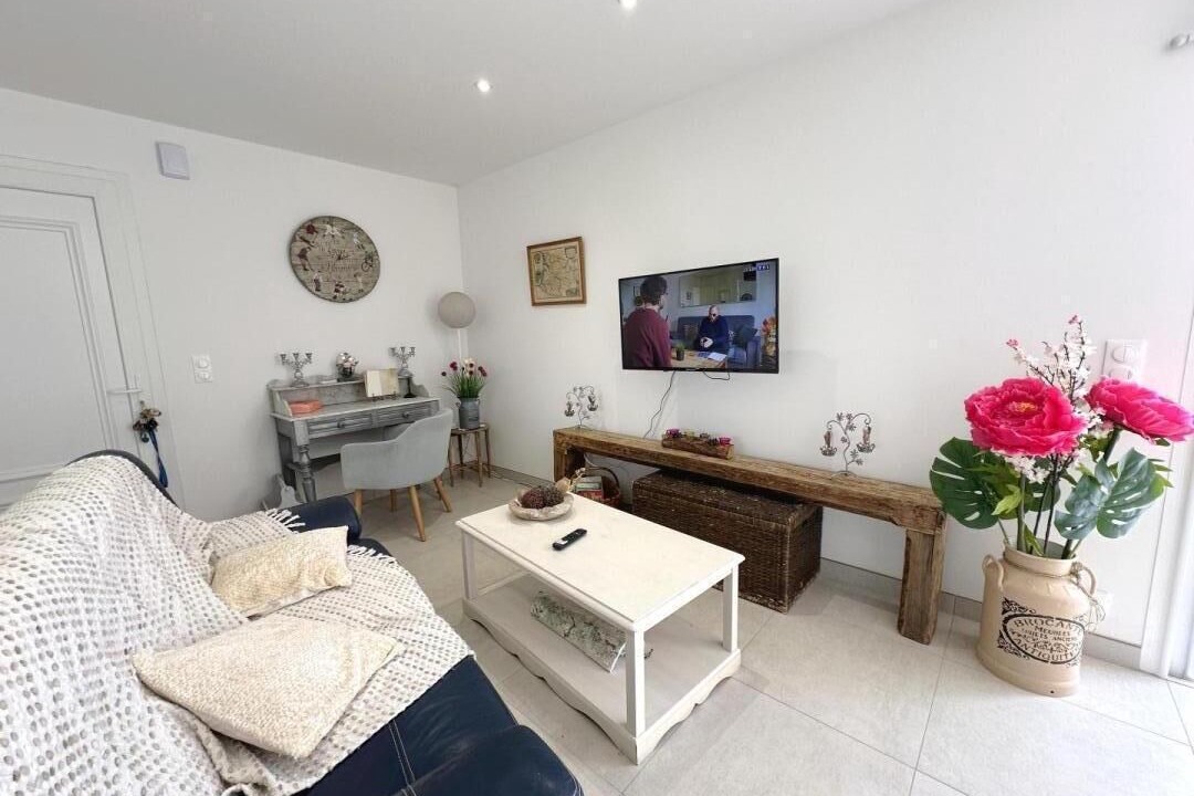 Photo of Livingroom in Castel-Sarrazin