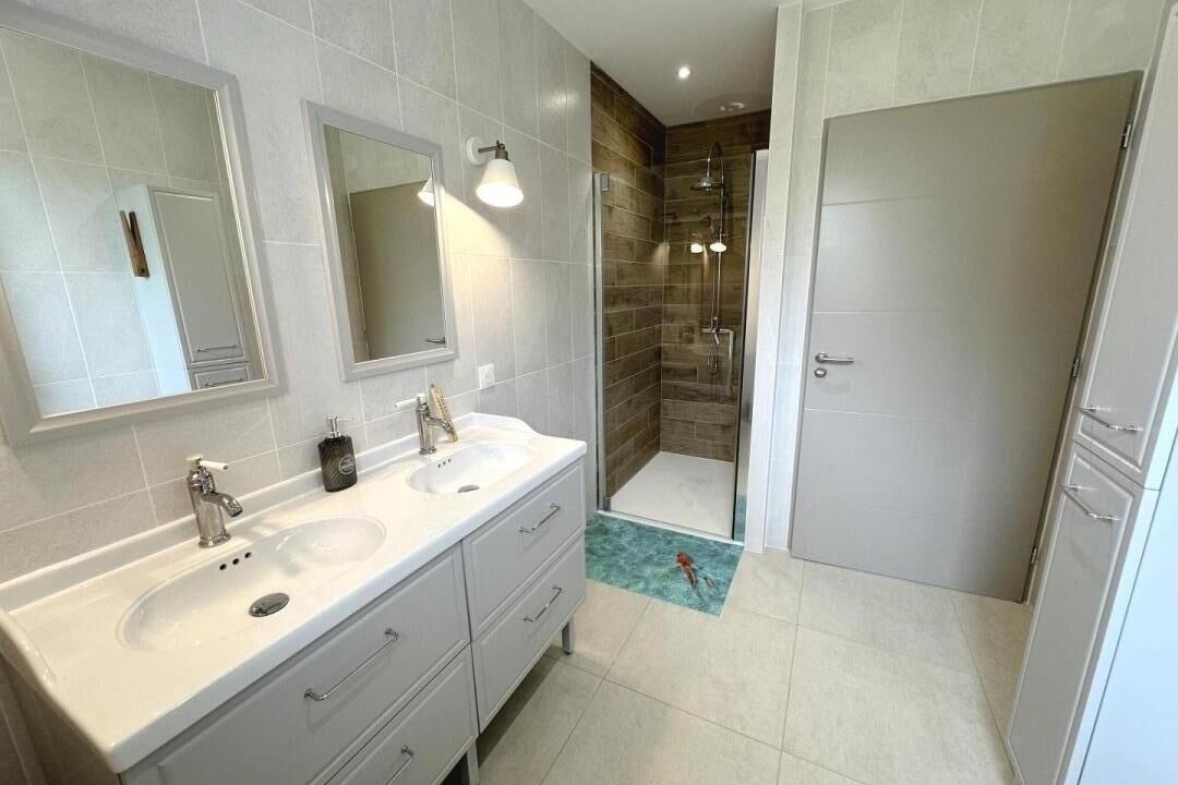 Photo of Bathroom in Castel-Sarrazin