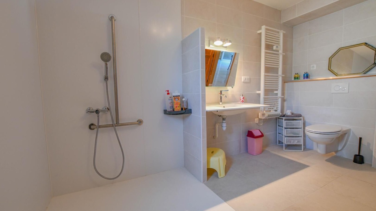 Photo of Bathroom in Lassicourt
