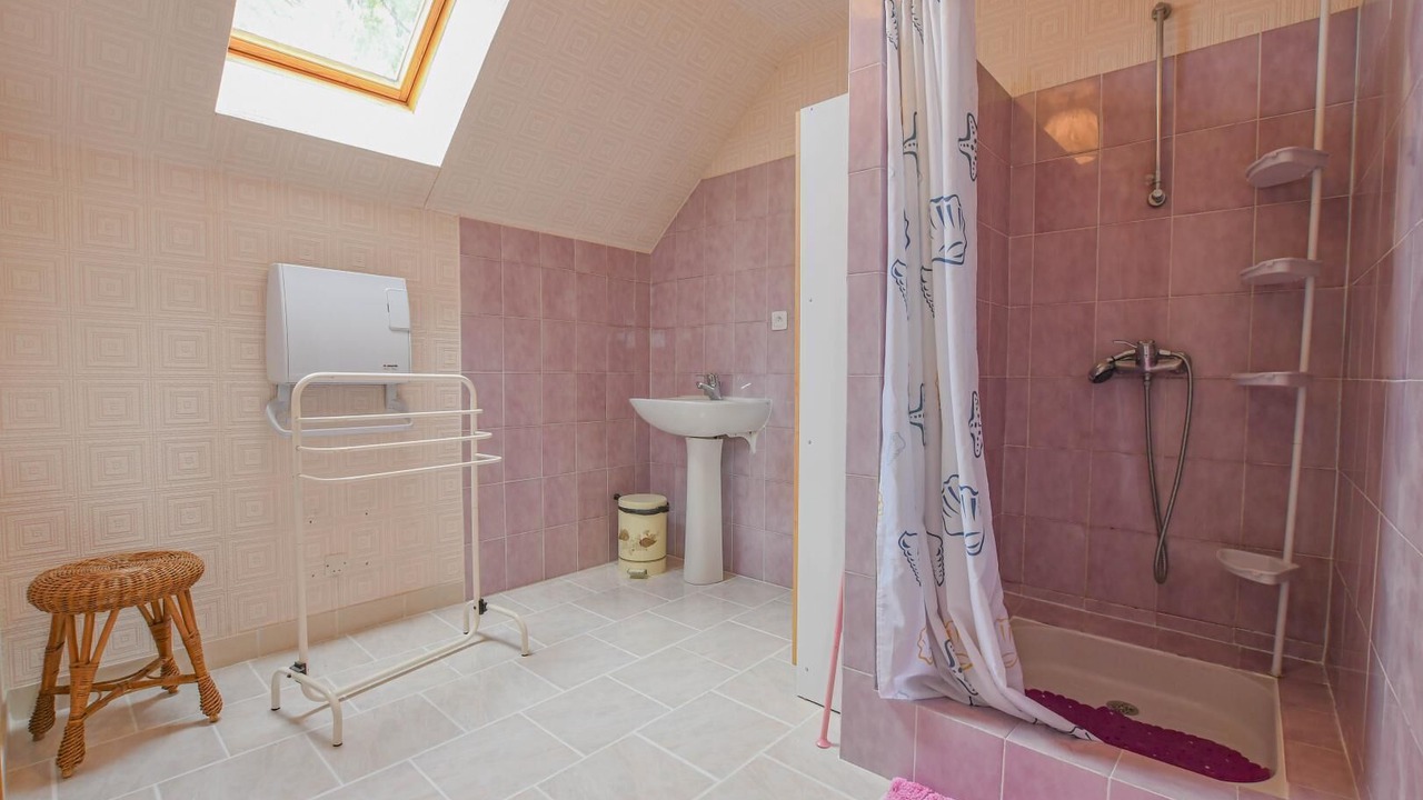 Photo of Bathroom in Lassicourt
