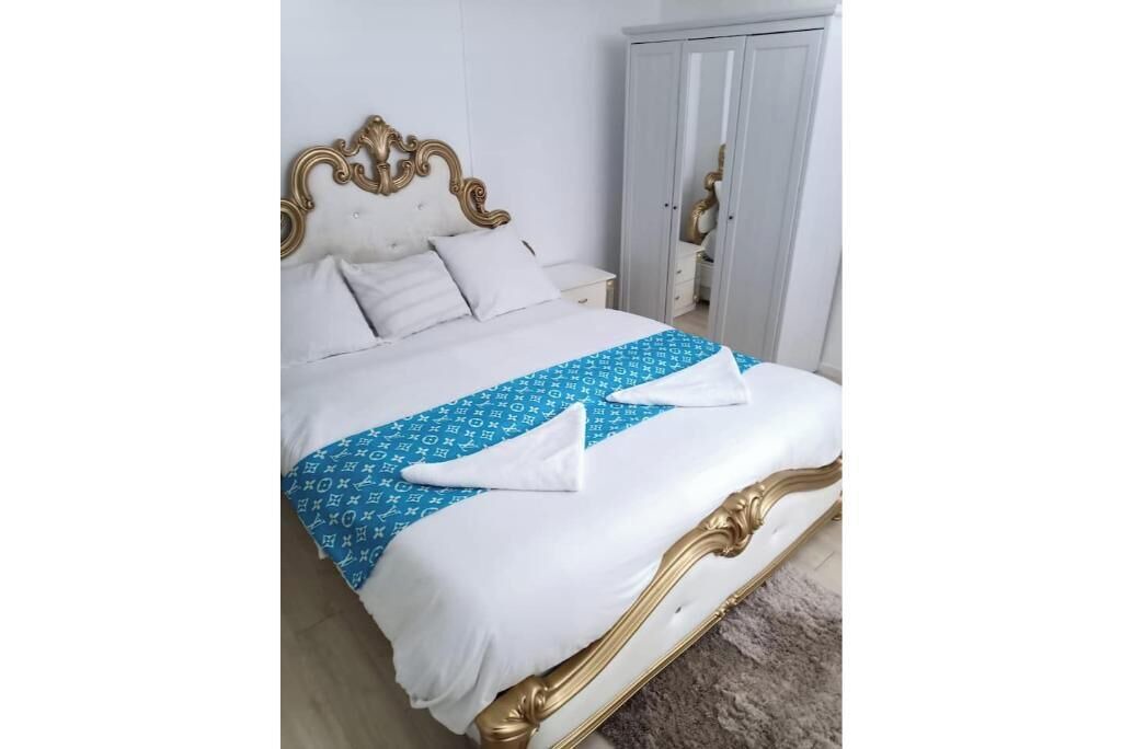 Photo of Bedroom in Romilly-sur-Seine