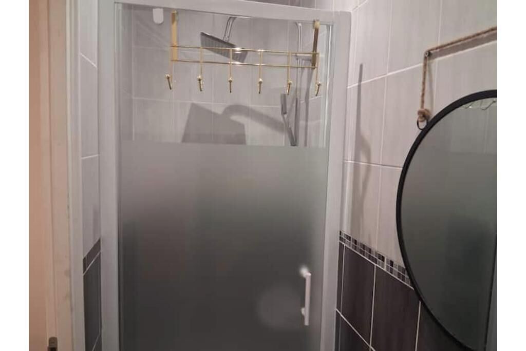 Photo of Bathroom in Romilly-sur-Seine