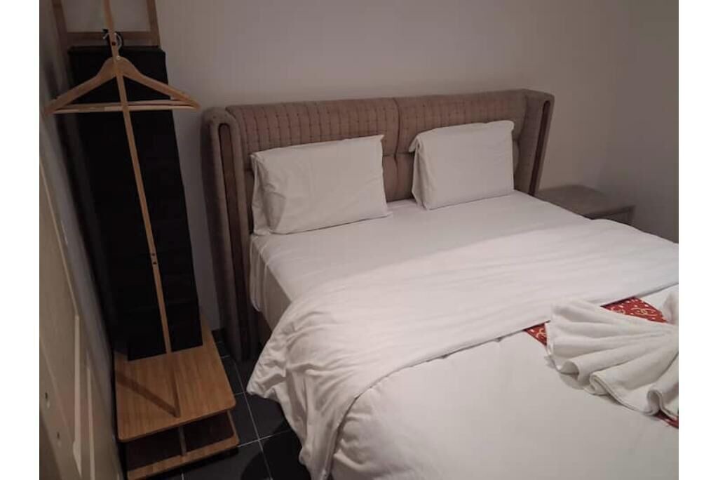 Photo of Bedroom in Romilly-sur-Seine