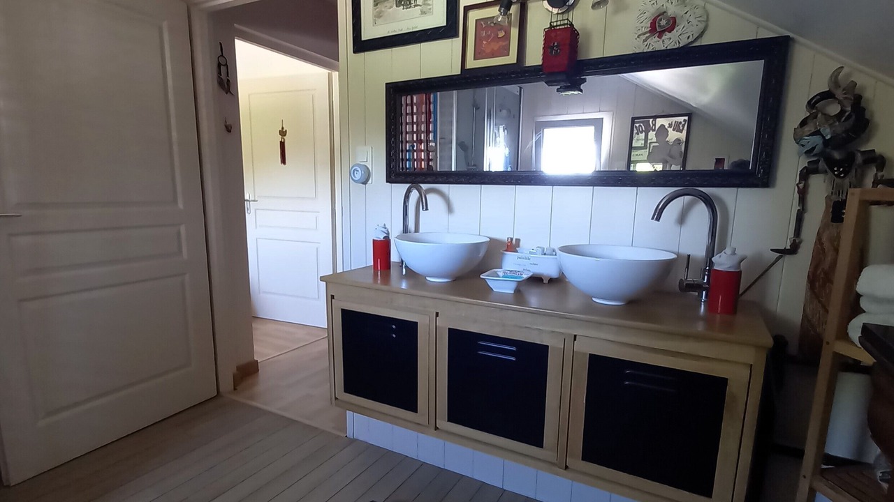 Photo of Bathroom in Corre